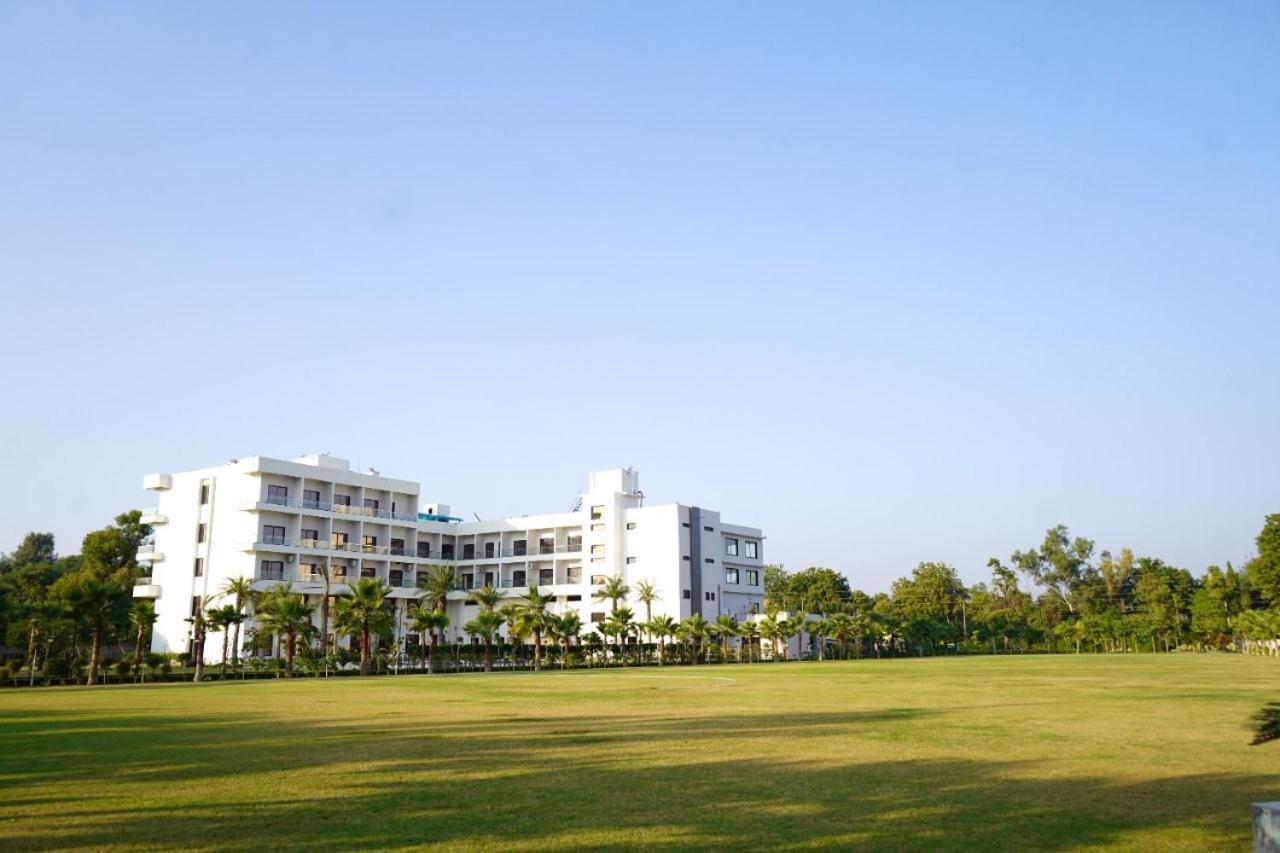 Pride Resort & Convention Center Ranakpur Near Ranakpur Dam Sādri Eksteriør billede